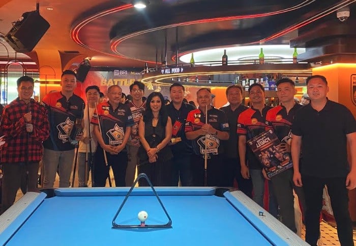 Django Bustamante dan Efren Reyes Nikmati Momen Spesial di Laga Ekshibisi dengan Artis Indonesia